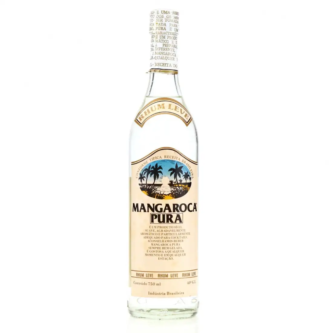 Bottle of Mangaroca Pura White Rum