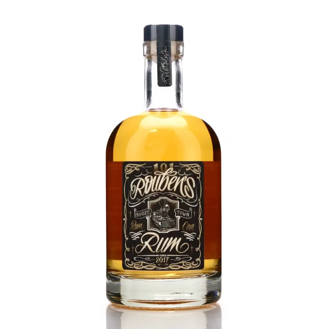 Bottle of Rag n Bone Man Strathearn Rouben‘s Rum