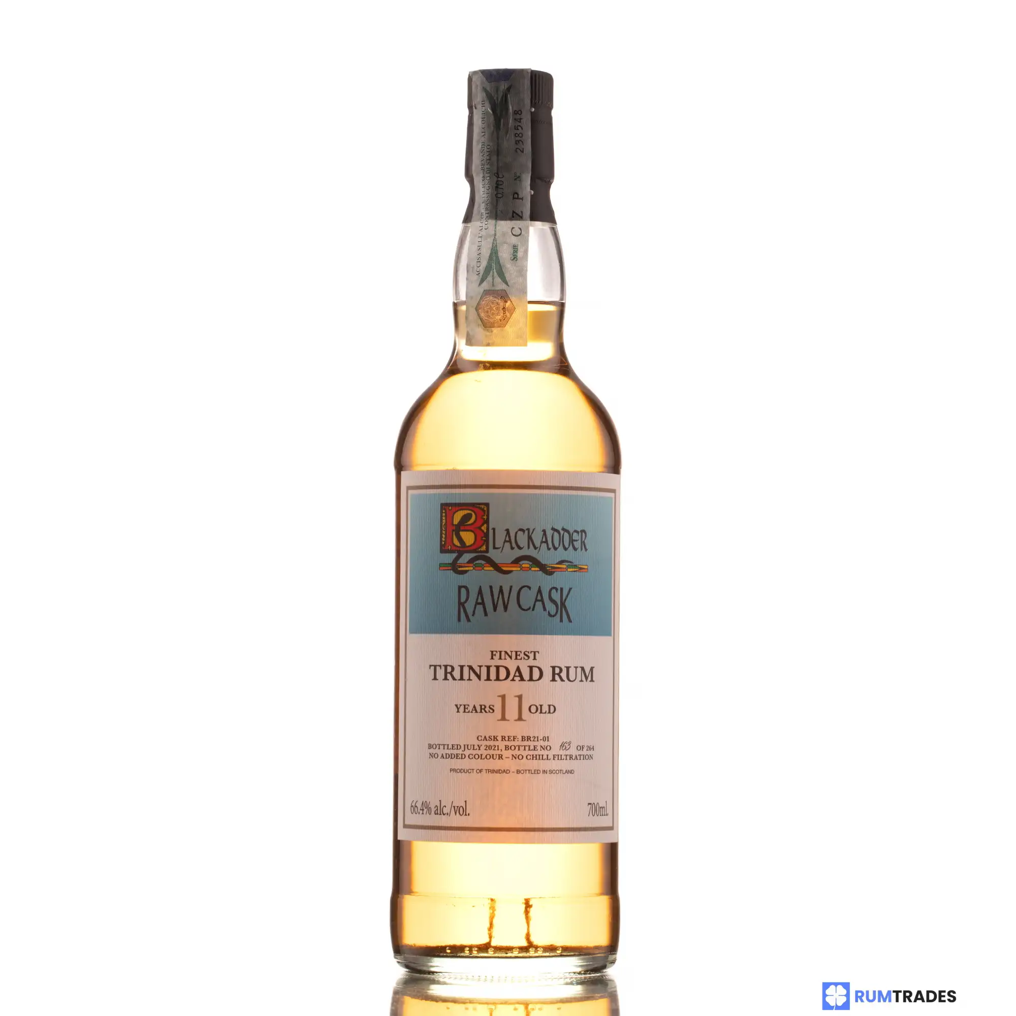 Image haute résolution de Blackadder Ten Cane Raw Cask Rum 2010