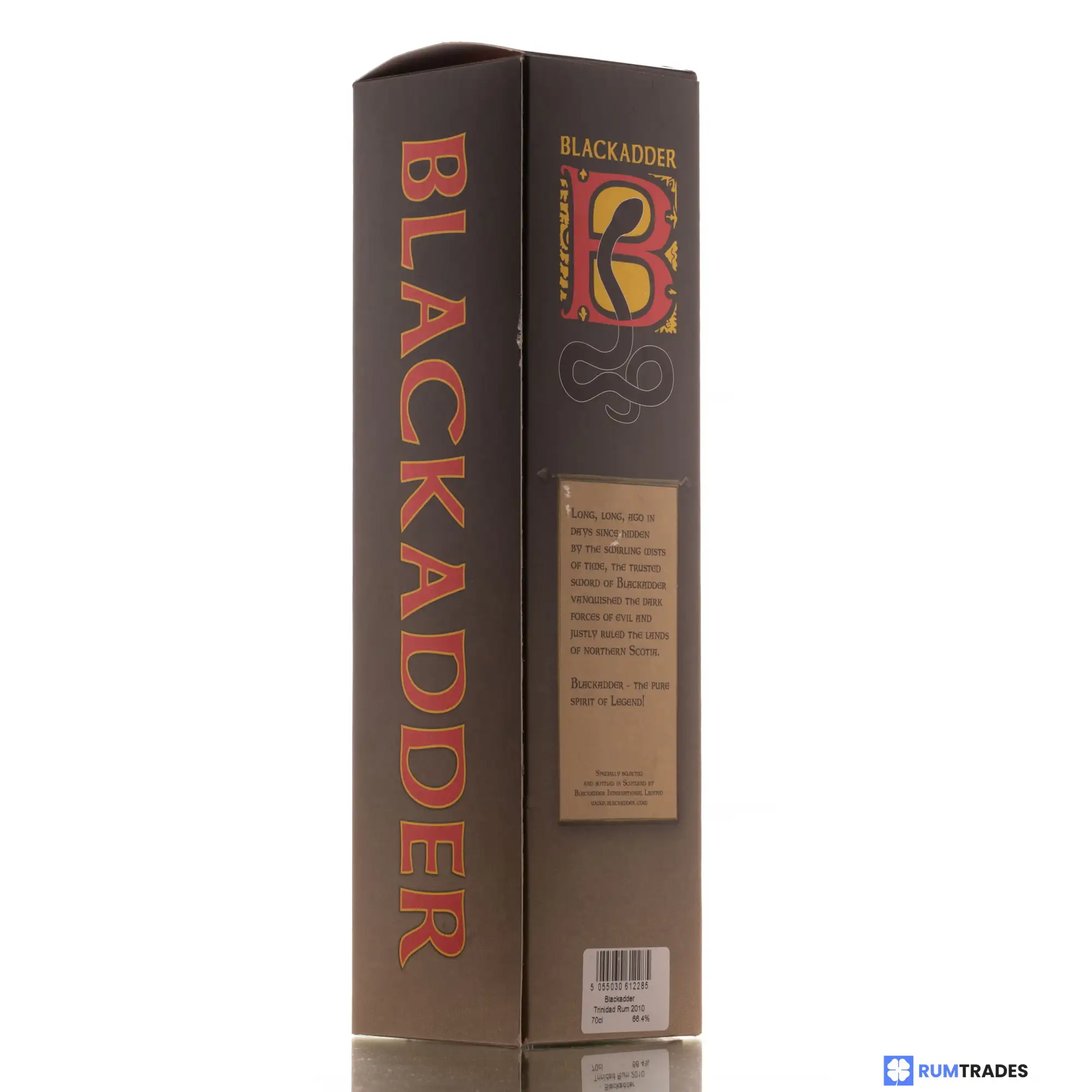 Image haute résolution de Blackadder Ten Cane Raw Cask Rum 2010