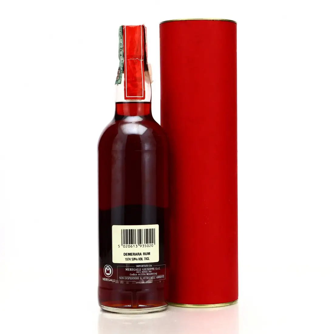 High resolution image of Gordon &amp; MacPhail Demerara Rum 1974