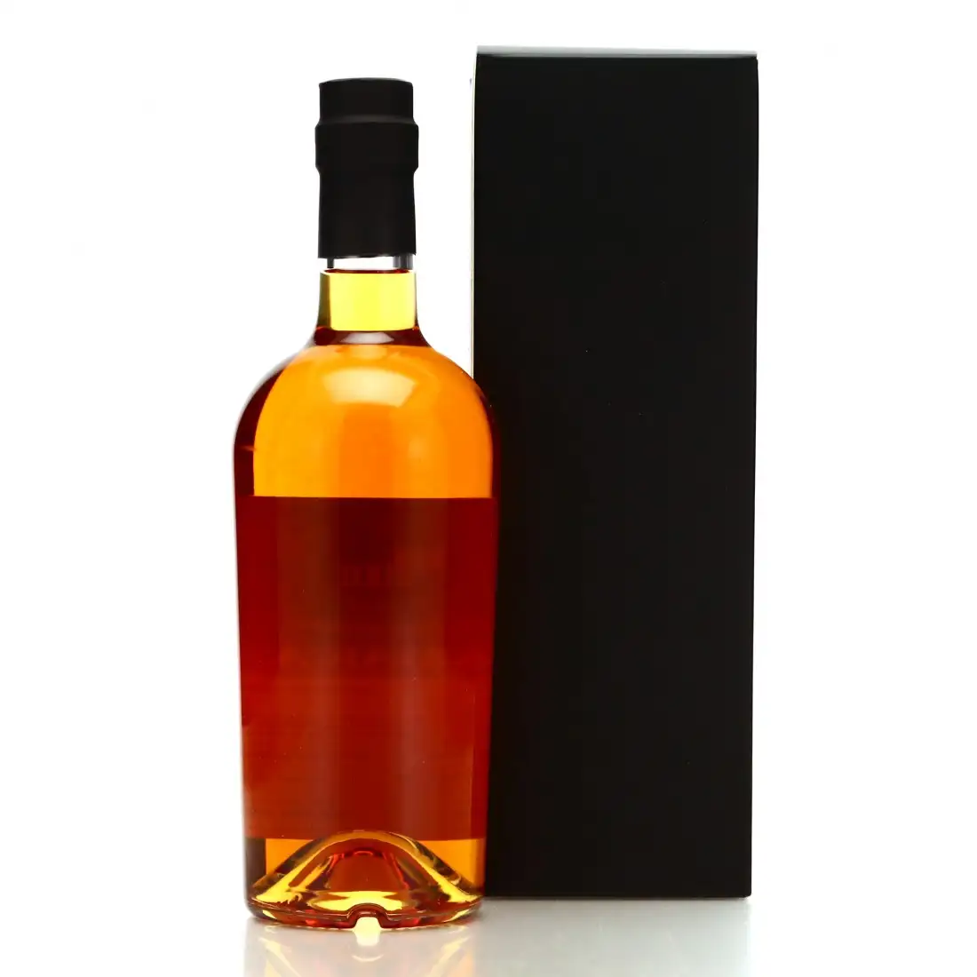 High resolution image of Romdeluxe Worthy Park Limited Batch Series Jamaica 2015