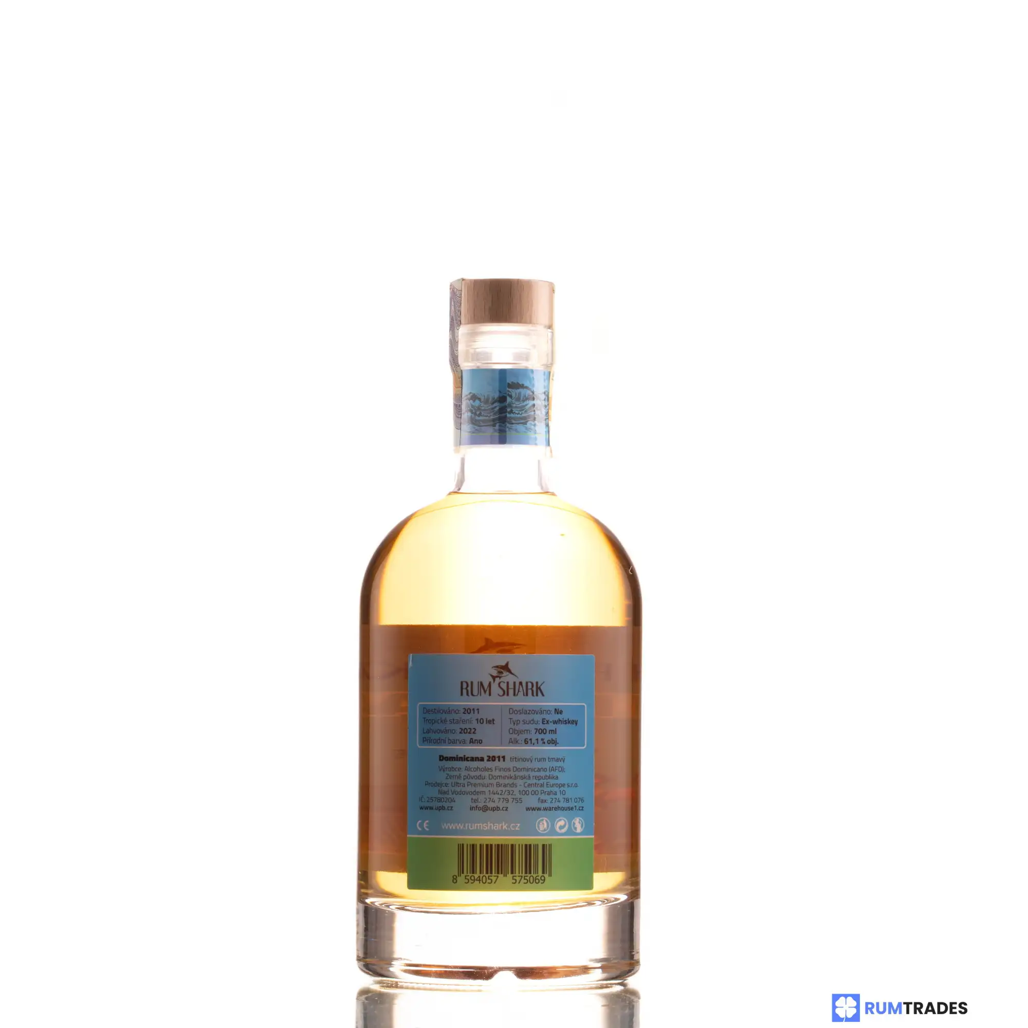 Image haute résolution de Rum Shark A.F.D. Dominicana 2011 (Blue Label)