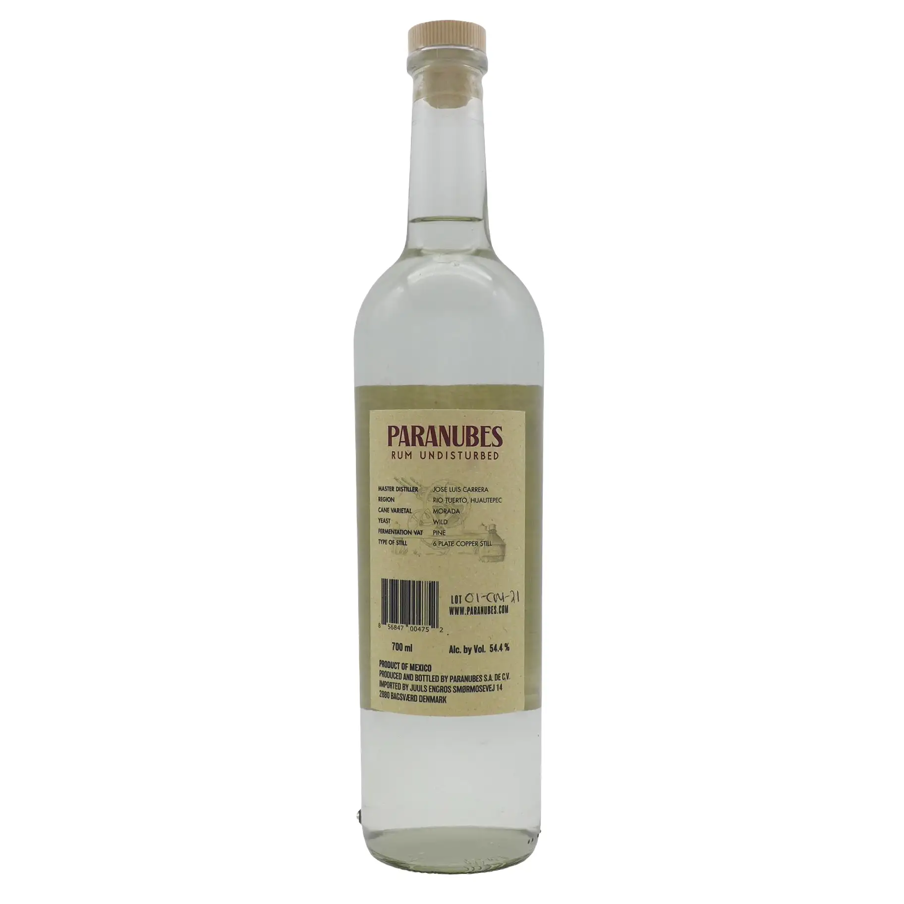 High resolution image of Paranubes Cana Morada Oaxaca Rum