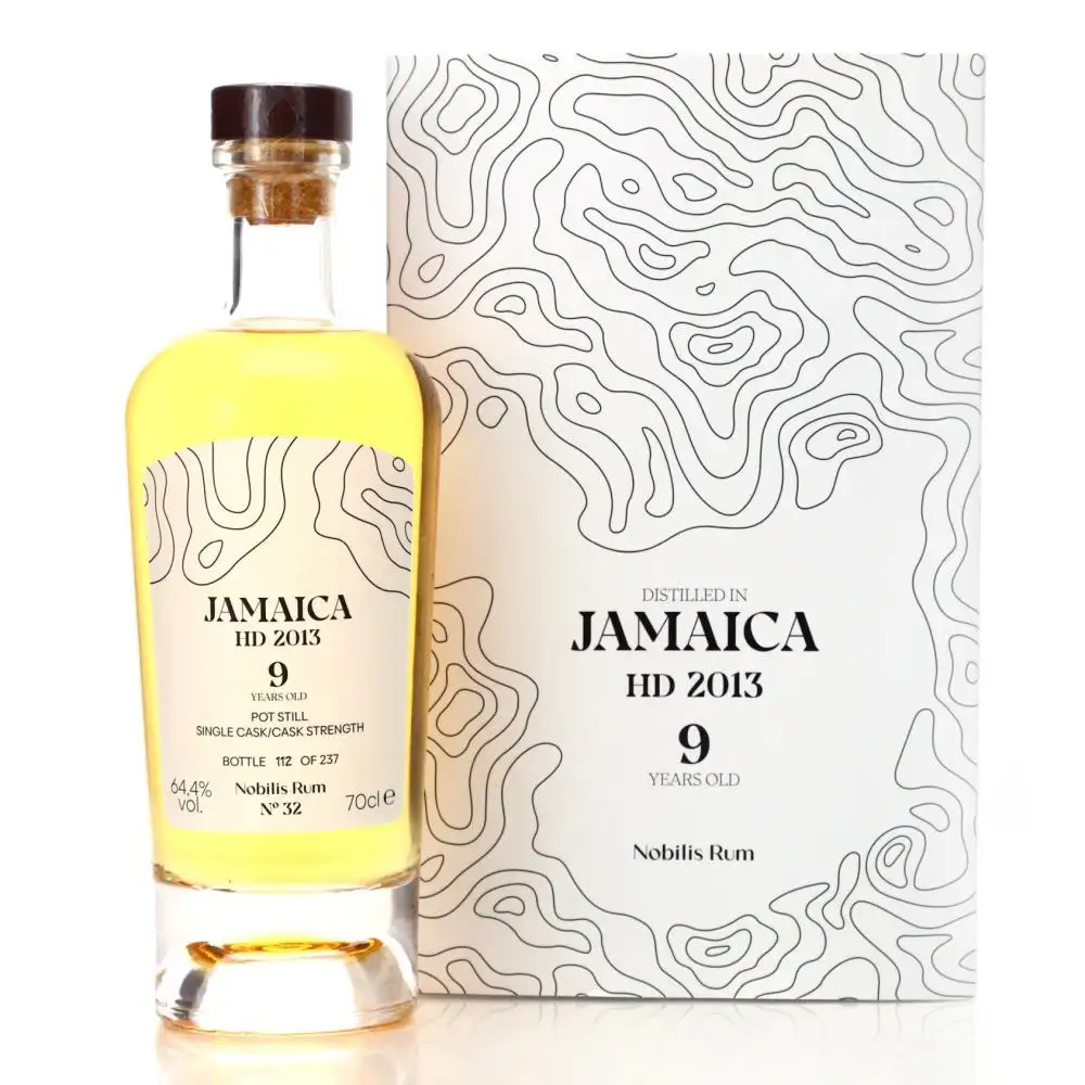 Bottle of Nobilis Hampden No. 32 LROK 2013