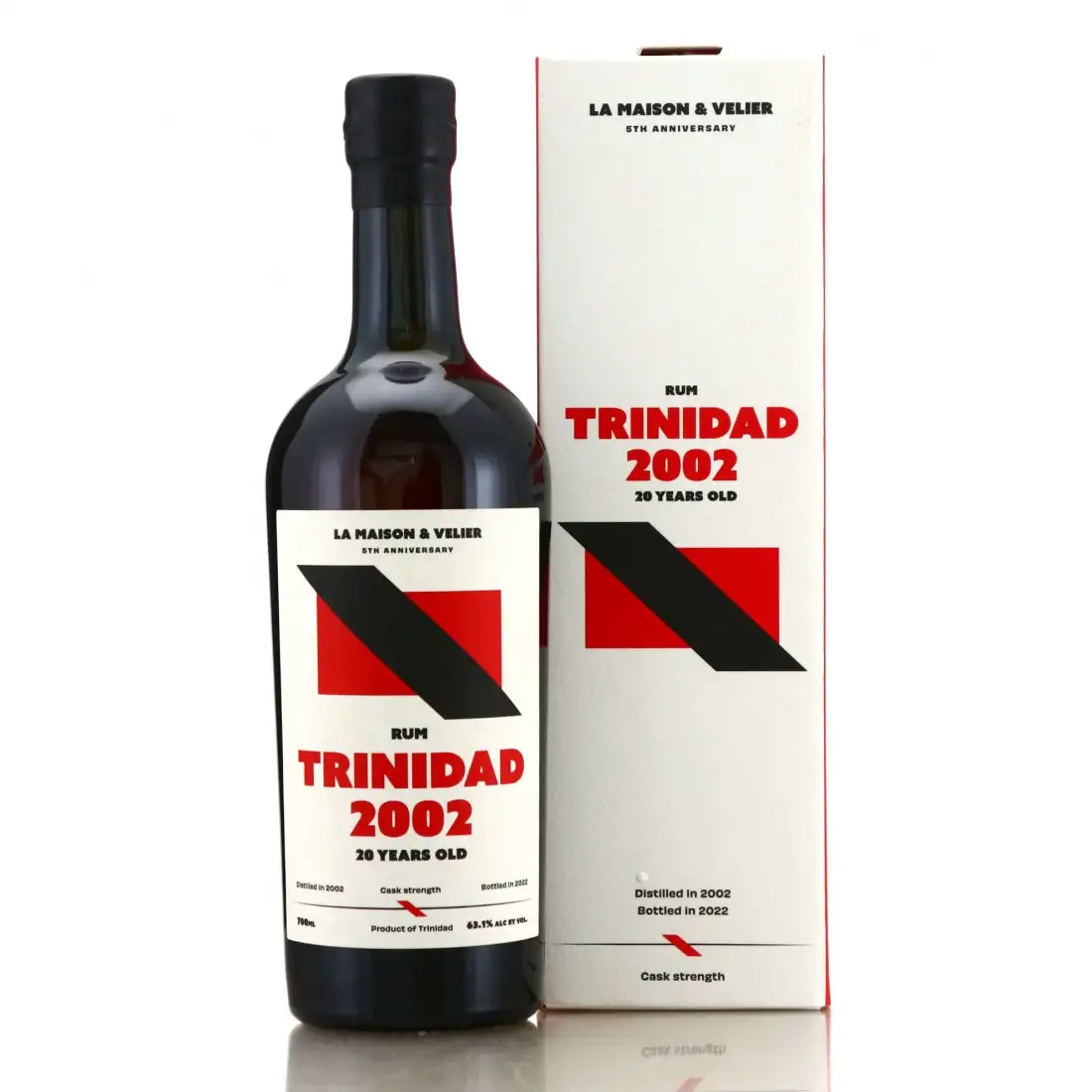 Bottle of La Maison Du Whisky T.D.L Rum Trinidad (Flag Series) 2002