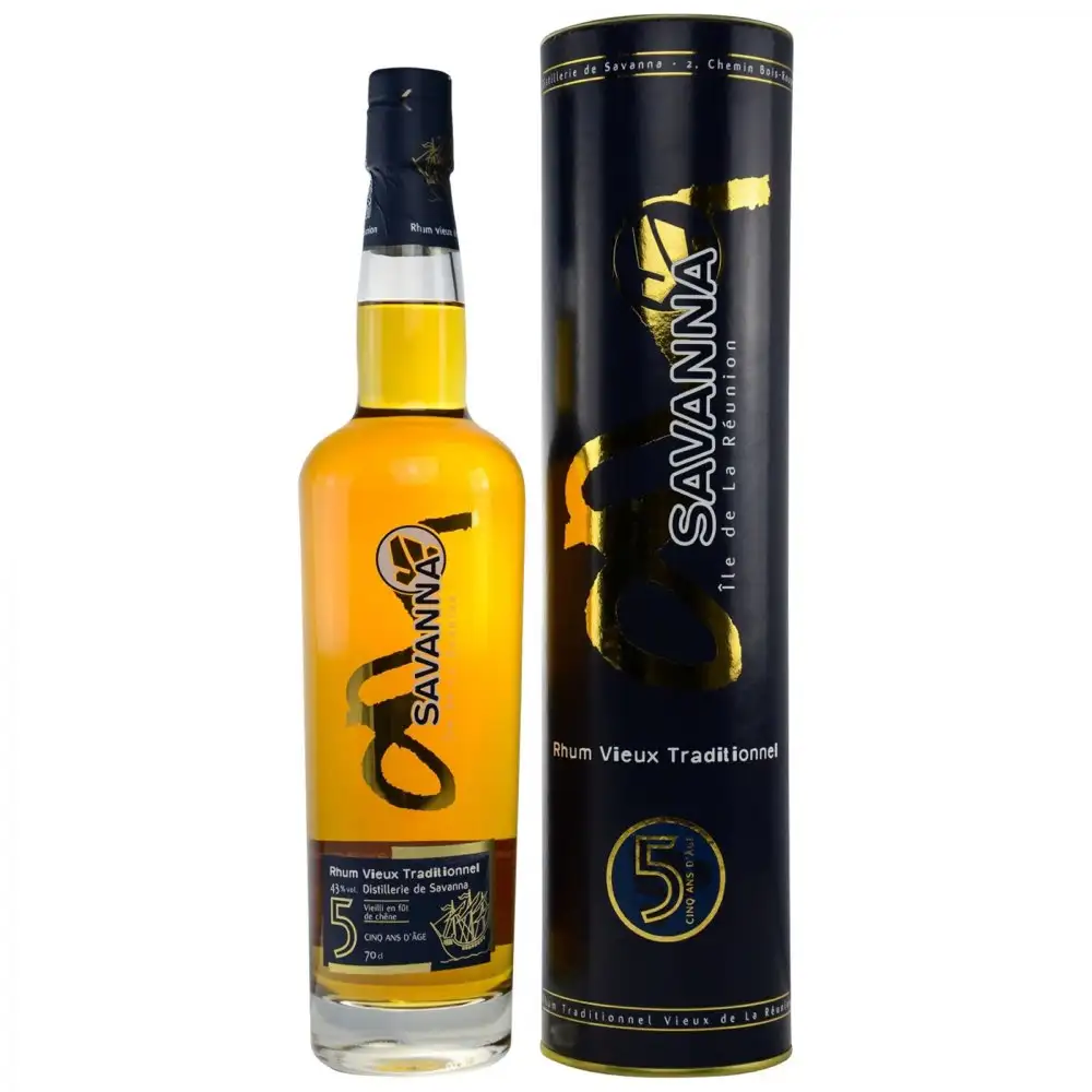Bottle of Savanna Rhum Vieux Traditionnel