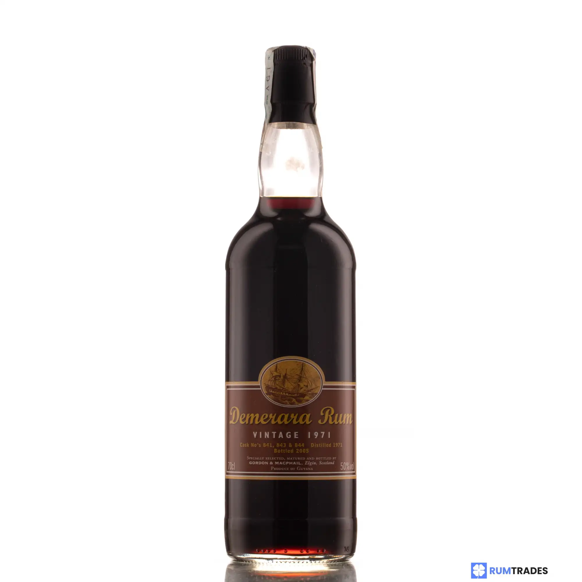 High resolution image of Gordon &amp; MacPhail Demerara Rum 1971