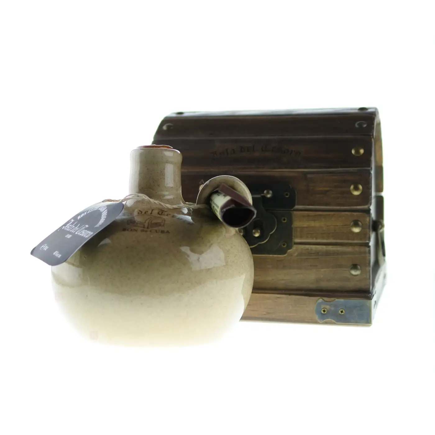 Bottle of Santiago de Cuba Isla del Tesoro