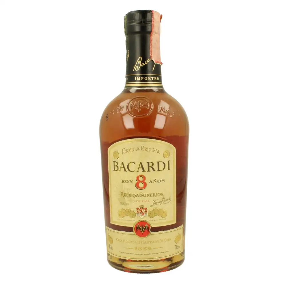 Bottle of Bacardi Ron 8 Años Vintage 1862