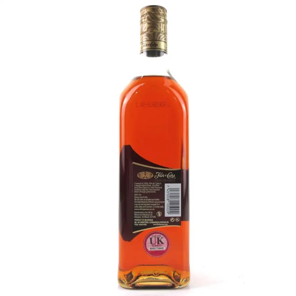 Image haute résolution de Flor de Caña 7 Años Gran Reserva