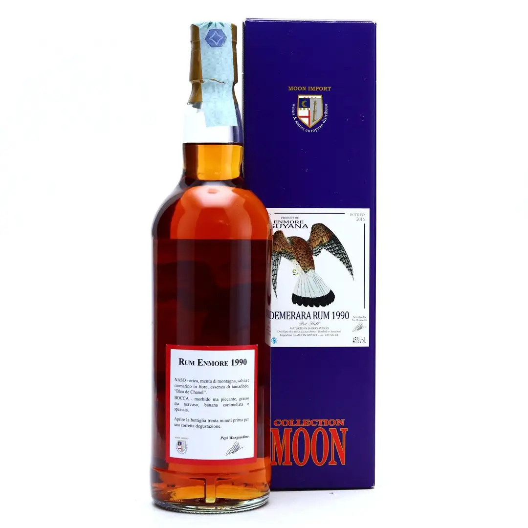 High resolution image of Moon Import Enmore Demerara Rum 1990