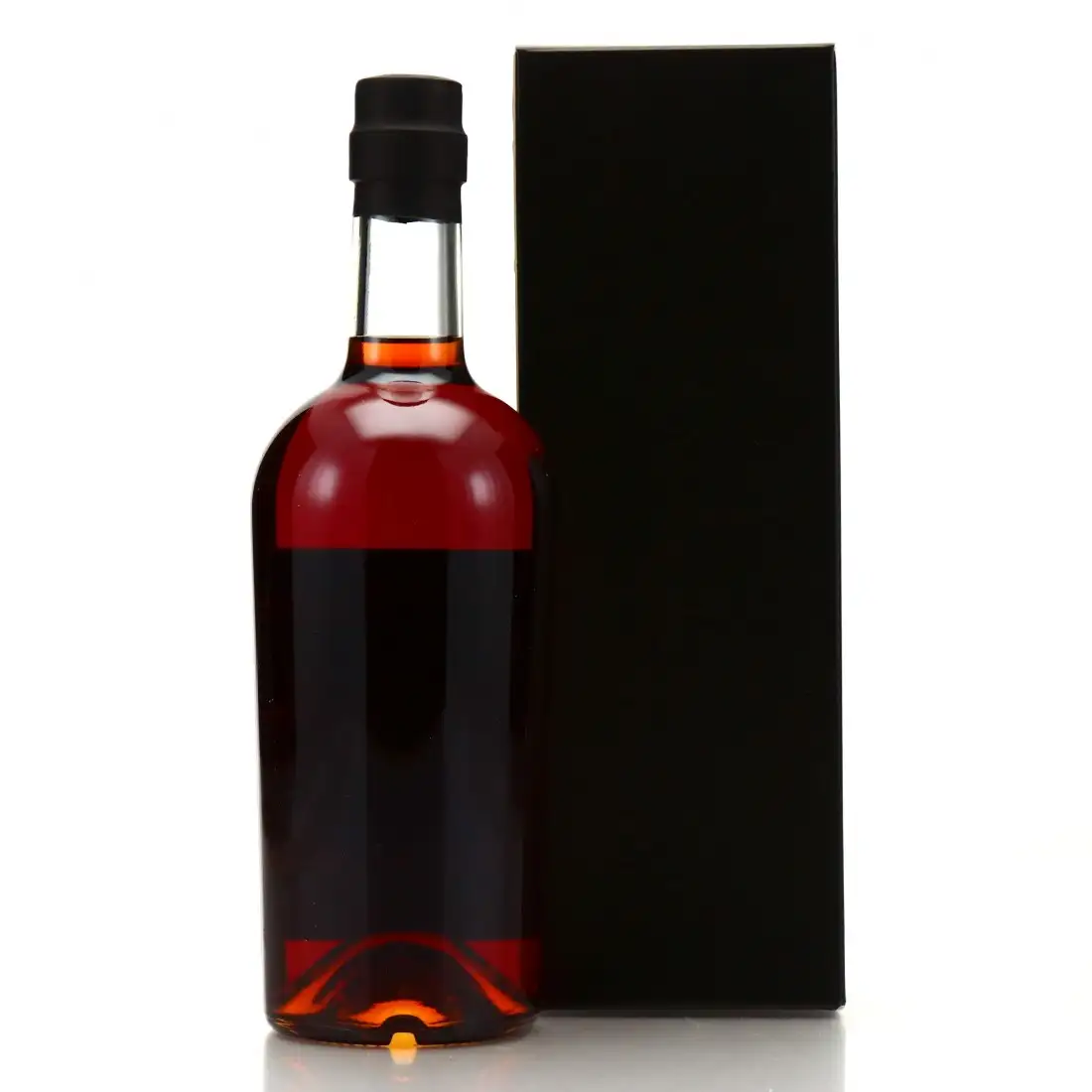 High resolution image of Romdeluxe Dark Navy Blend Selected Series Rum No.3