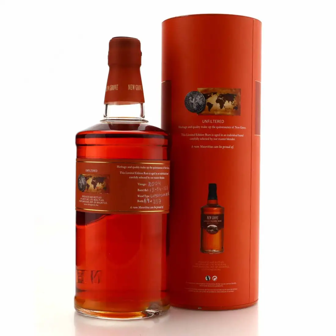Image haute résolution de Grays New Grove Single barrel rum 2004